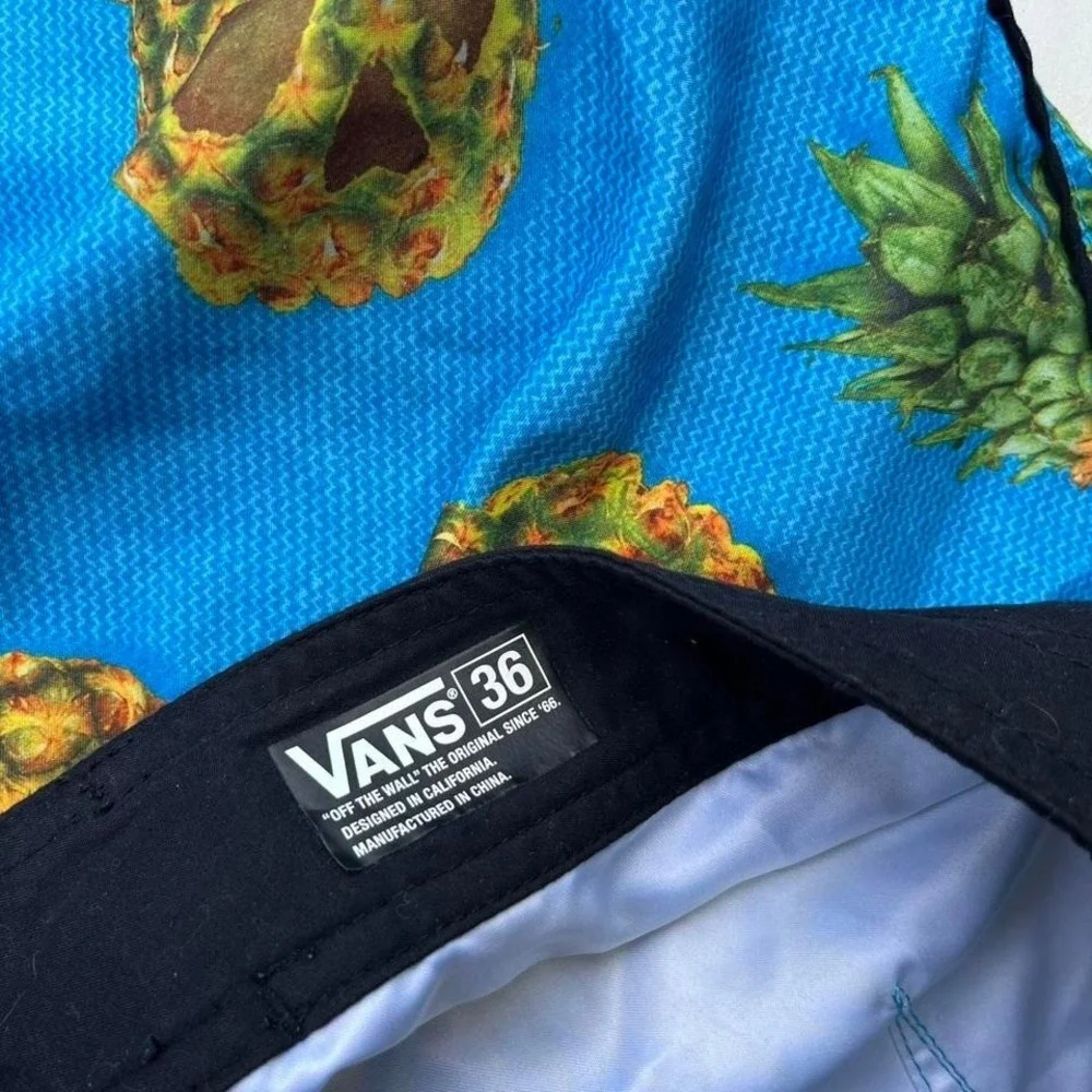 Vans pineapple boar shorts